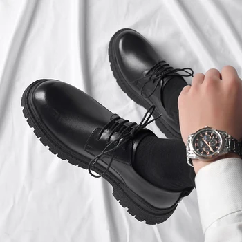 2023 Новые мужские модельные туфли, классические ботильоны с круглым носком, черные ботинки на толстой подошве, Дизайнерская рабочая обувь из натуральной кожи в британском стиле