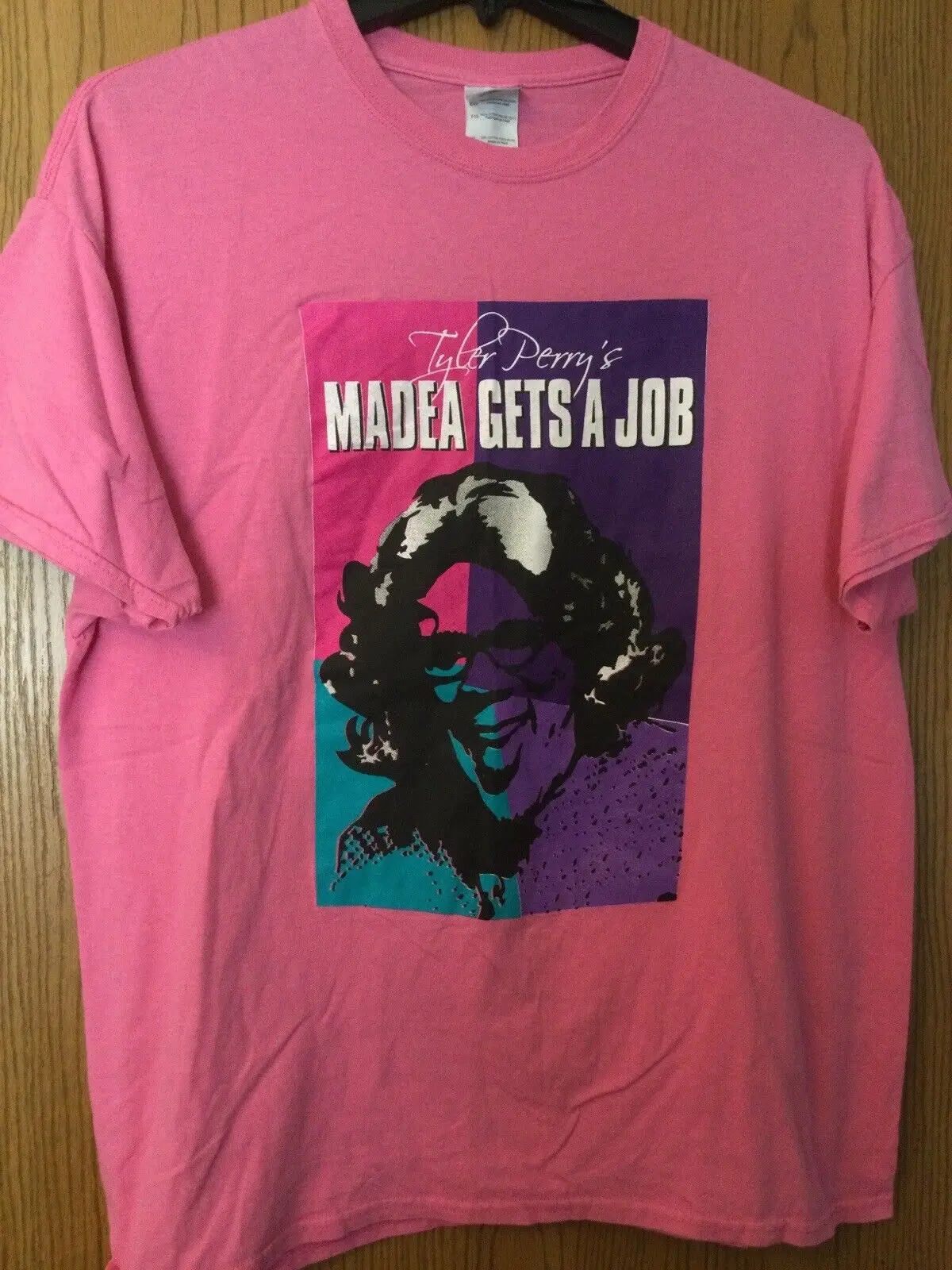Мадея устраивается на работу (Тайлер Перри) - Розовая рубашка - XL Изображение 0