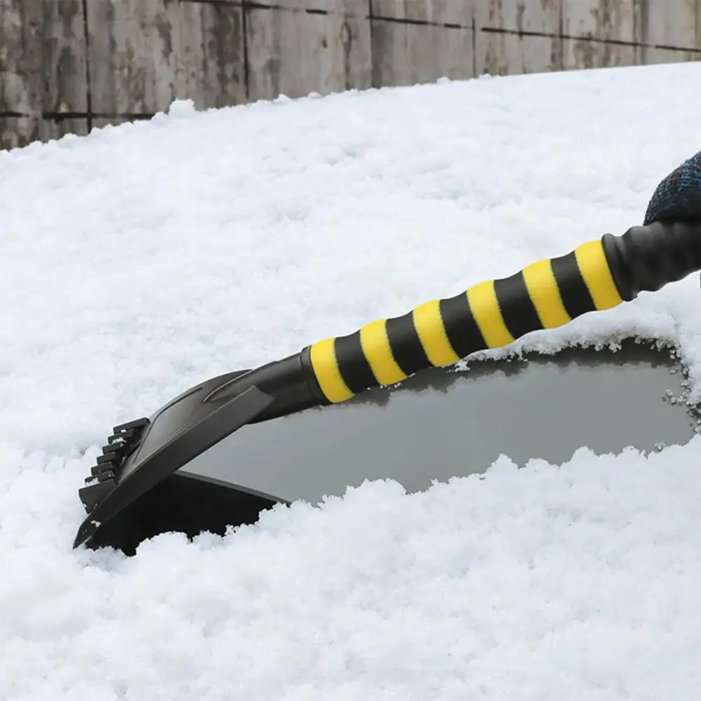 Метла для удаления снега с лобового стекла автомобиля, эффективная автомобильная щетка для уборки снега, скребок для льда со съемной длинной ручкой, губчатый захват для авто с высокой скоростью. Изображение 0